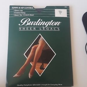 NWOT  Navy Burlington Sheer Legacy Pantyhose